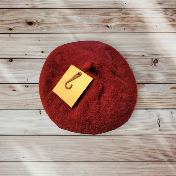 🆕 Ladies Burgundy Acrylic Beret Hat - Picture 3 of 5